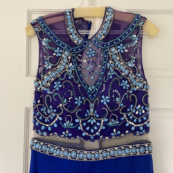 Renaissance Collection Prom Dress - Size Medium - Picture 2 of 4